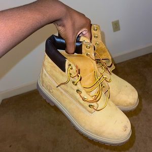 Size 6 brown timberland boots
